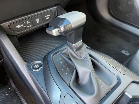 Used 2025 Kia K4 LXS image 42