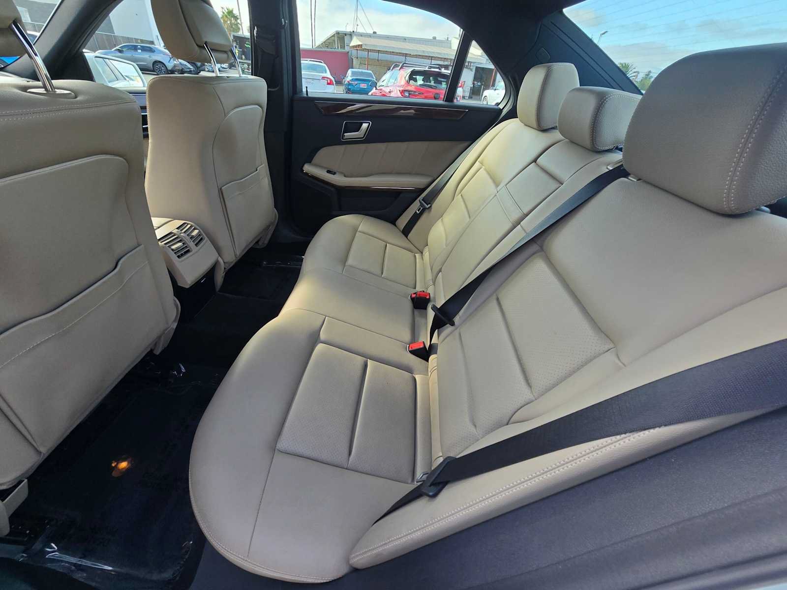 Used 2013 Mercedes-Benz E 350 Sedan image 16