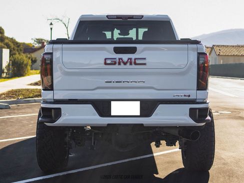 Used 2024 GMC Sierra 2500 AT4 w/ AT4 Premium Plus Package image 7