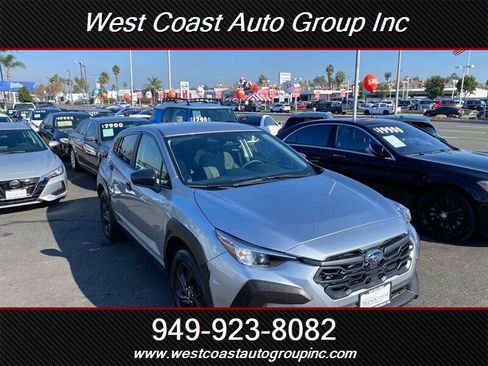 Used 2025 Subaru Crosstrek 2.0i image 2