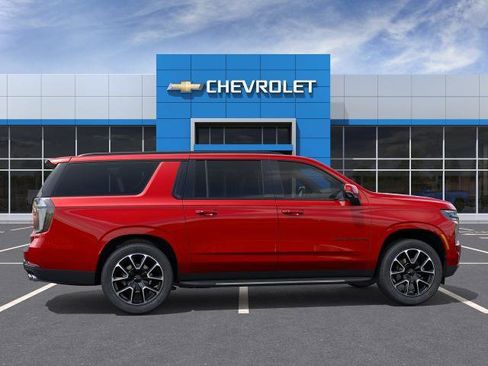 New 2026 Chevrolet Suburban RST AWD/4WD image 5