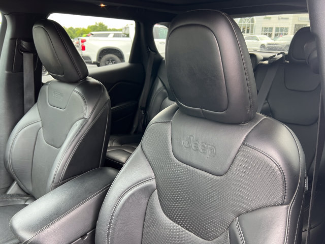 Used 2020 Jeep Cherokee High Altitude AWD/4WD image 13