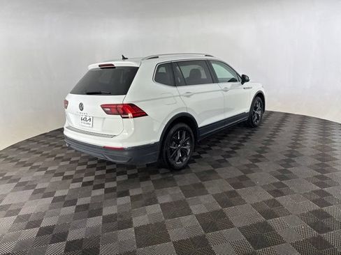 Used 2024 Volkswagen Tiguan SE FWD image 7