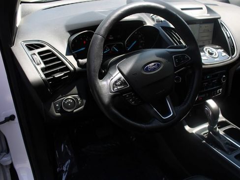 Used 2018 Ford Escape Titanium AWD/4WD image 23