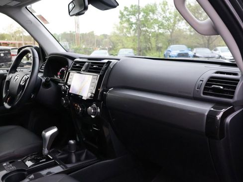 Used 2024 Toyota 4Runner TRD Off-Road Premium w/ Off Road Premium Plus Package AWD/4WD image 9