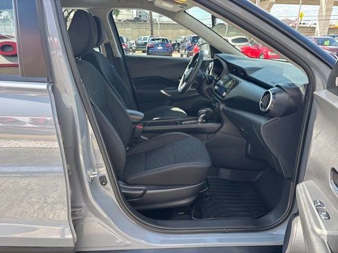 Used 2021 Nissan Kicks SV FWD image 45