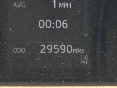 Used 2022 Toyota Camry LE image 21