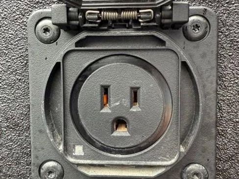 Used 2024 GMC Sierra 1500 AT4 w/ Technology Package AWD/4WD image 24