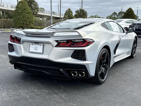 Used 2021 Chevrolet Corvette Stingray Coupe w/ Z51 Performance Package RWD image 11