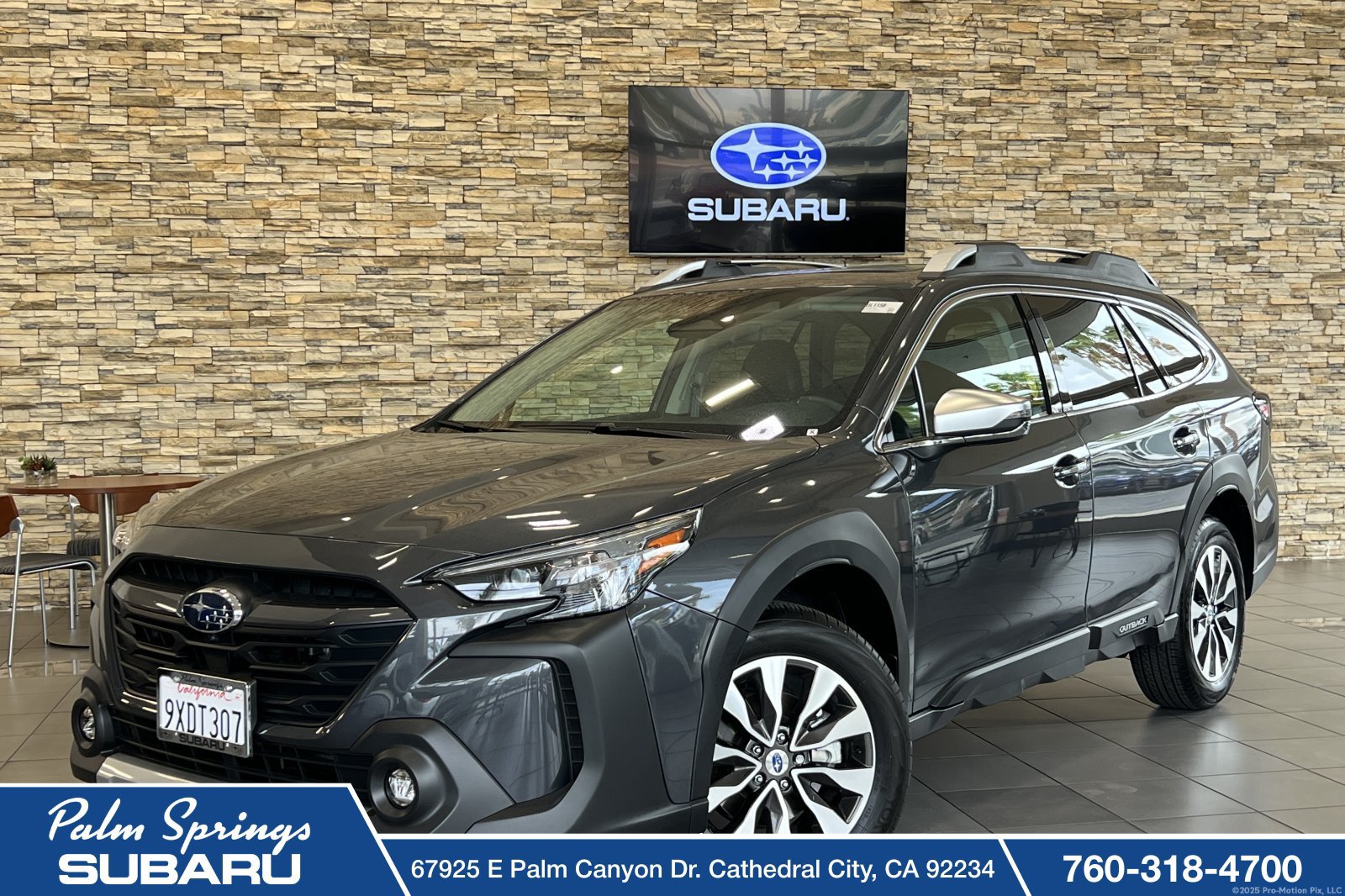 Used 2025 Subaru Outback Touring XT AWD/4WD image 1