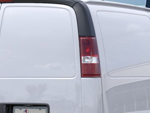New 2026 GMC Savana 2500 w/ Driver Convenience Package RWD image 11