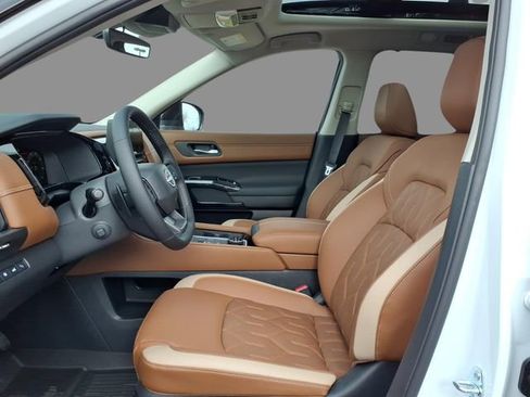 New 2026 Nissan Pathfinder Platinum image 20