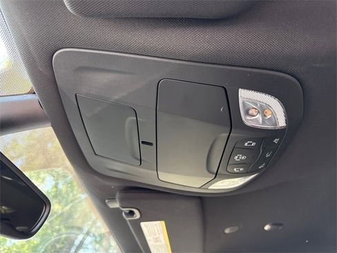 New 2026 Chrysler Pacifica Select image 28