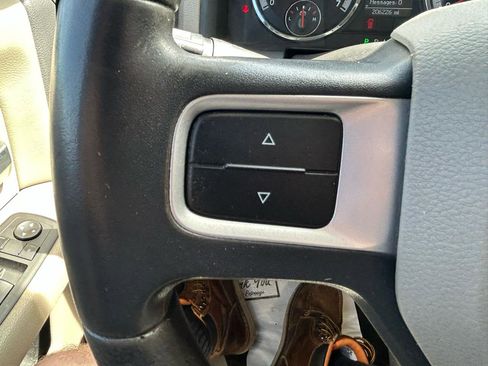 Used 2009 Dodge Ram 1500 Truck SLT AWD/4WD image 17