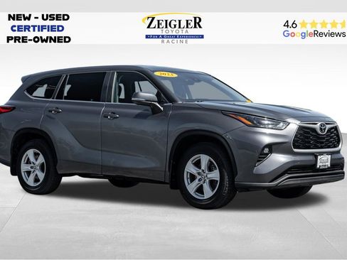 Used 2023 Toyota Highlander LE AWD/4WD image 1