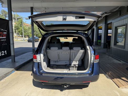 Used 2015 Honda Odyssey LX image 18