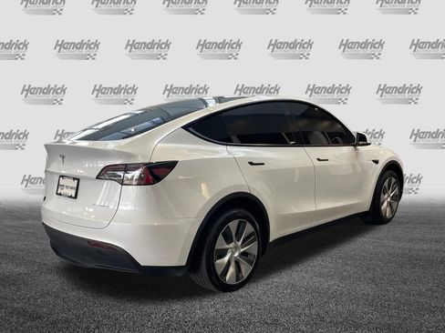 Used 2023 Tesla Model Y Long Range AWD/4WD image 10