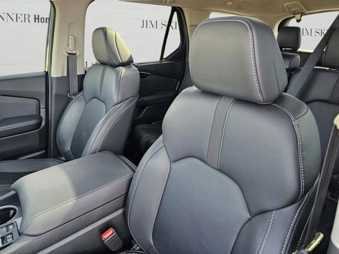 Certified 2024 Honda Pilot Touring image 19