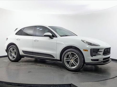 Used 2019 Porsche Macan w/ Premium Package Plus AWD/4WD image 11