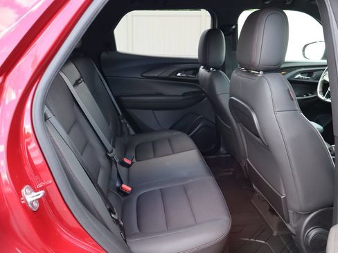 Used 2021 Chevrolet TrailBlazer RS w/ Convenience Package FWD image 28