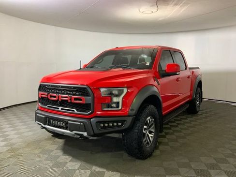 Used 2018 Ford F150 Raptor w/ Equipment Group 802A Luxury AWD/4WD image 3