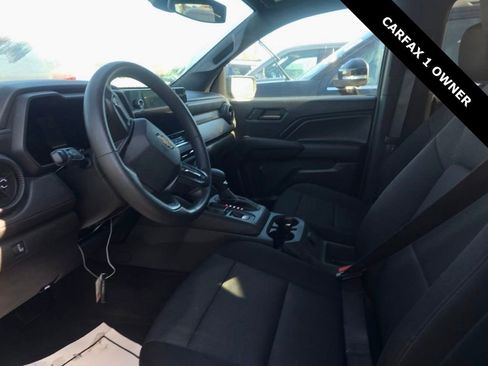 Used 2024 Chevrolet Colorado W/T image 4