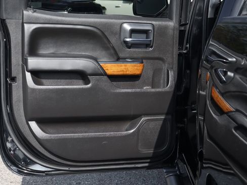 Used 2018 Chevrolet Silverado 1500 High Country RWD image 39