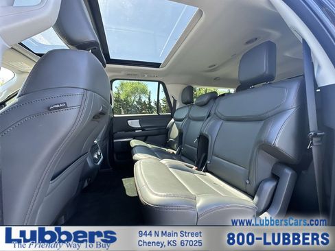 Used 2025 Ford Expedition Max Active AWD/4WD image 22