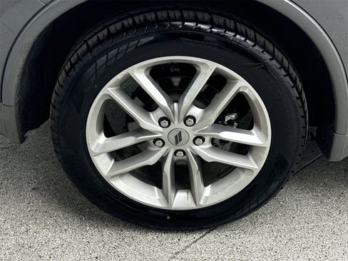 Used 2024 Dodge Durango GT image 41