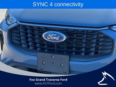 Certified 2025 Ford Escape Active AWD/4WD image 32