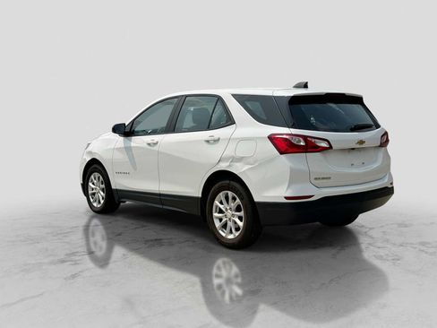 Used 2020 Chevrolet Equinox LS FWD image 4