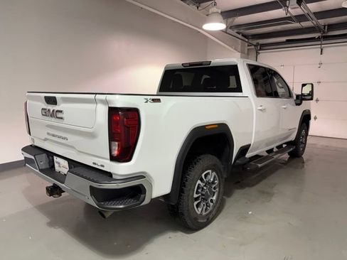 Used 2022 GMC Sierra 2500 SLE w/ SLE Value Package; AWD/4WD image 7
