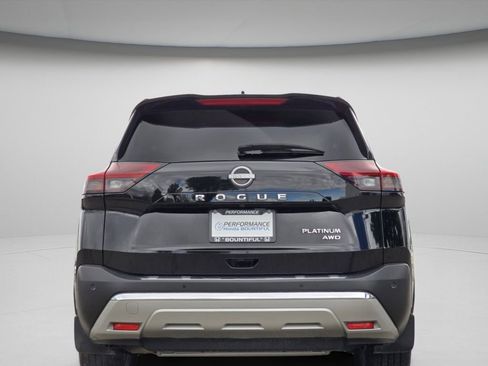 Used 2023 Nissan Rogue Platinum image 8