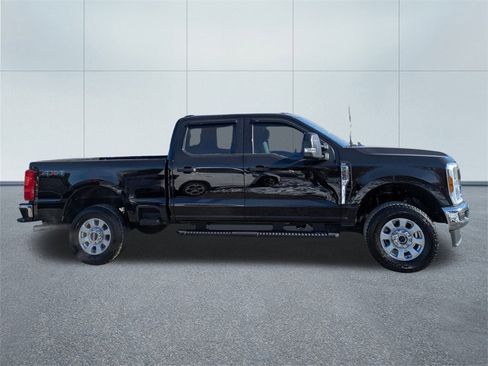 Used 2024 Ford F250 XLT w/ Snow Plow Prep Package image 2