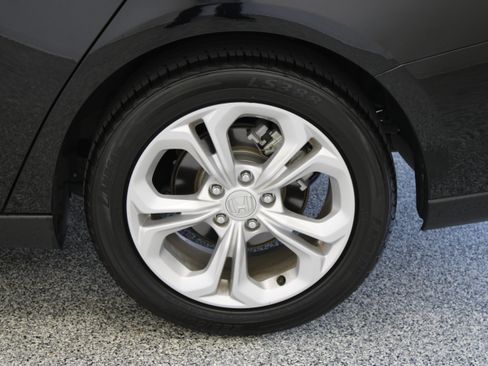 Used 2025 Honda Accord LX image 10