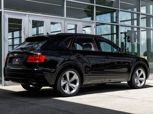 Certified 2020 Bentley Bentayga image 32