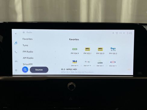 Used 2023 Toyota Crown Limited image 18