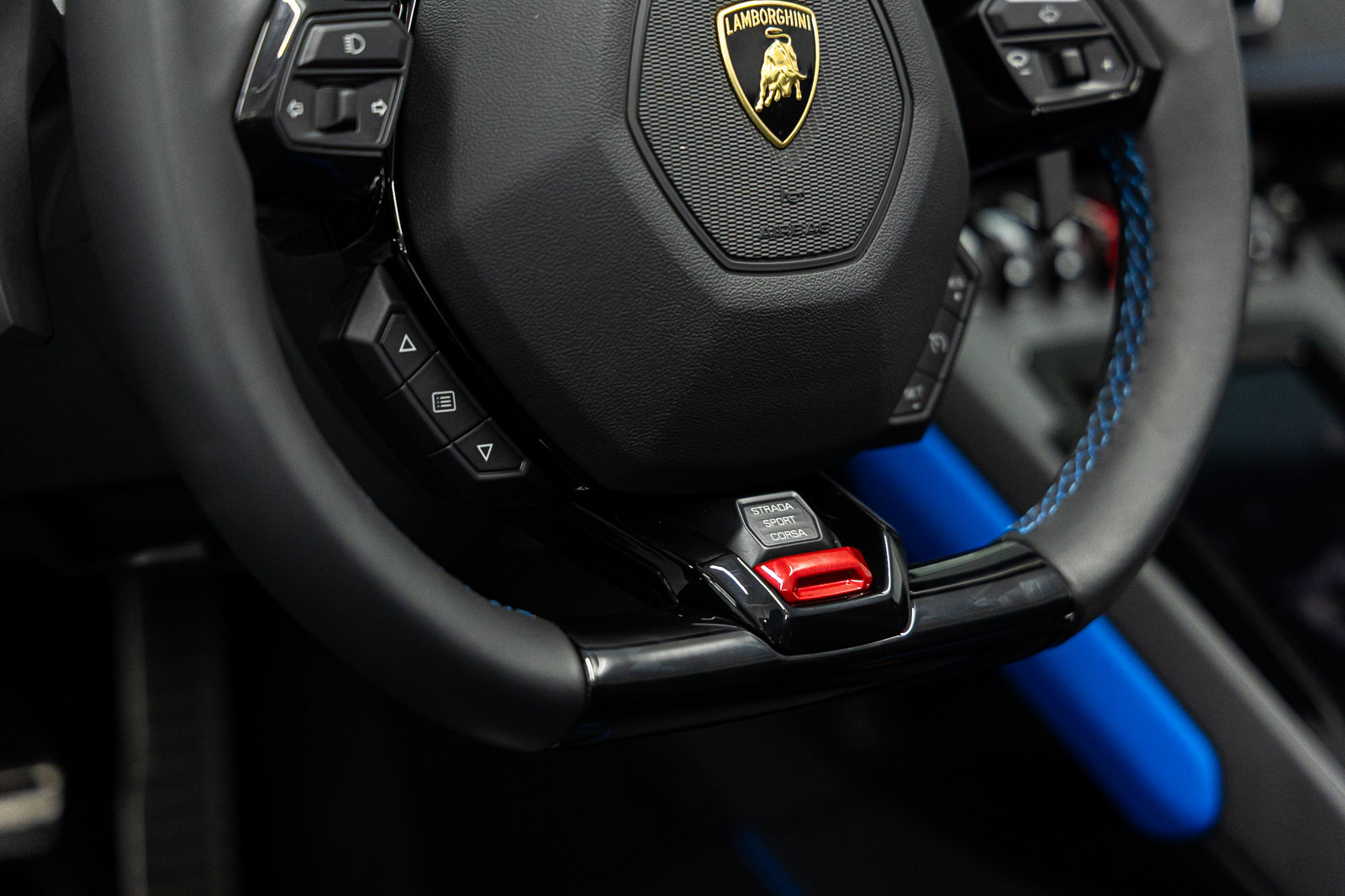 Used 2024 Lamborghini Huracan EVO AWD/4WD image 41