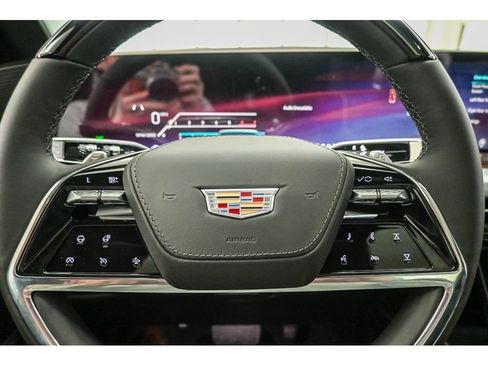 New 2026 Cadillac Escalade ESV Platinum Sport w/ LPO, ONYX Package image 27