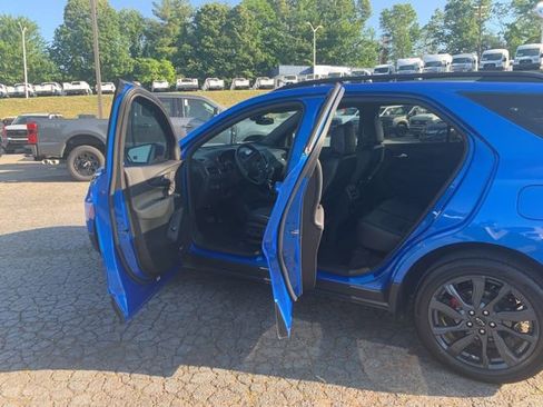 Used 2024 Chevrolet Equinox RS w/ RS Leather Package AWD/4WD image 17