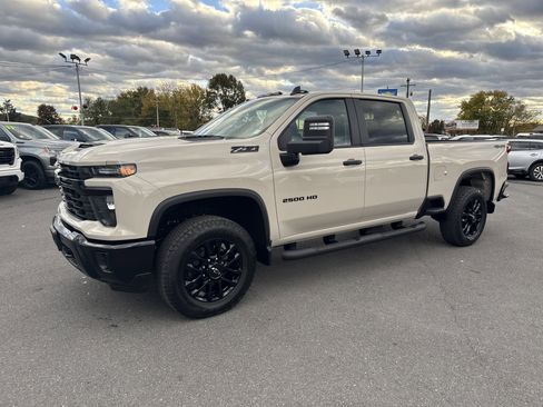 New 2026 Chevrolet Silverado 2500 Custom w/ Custom Value Package image 7