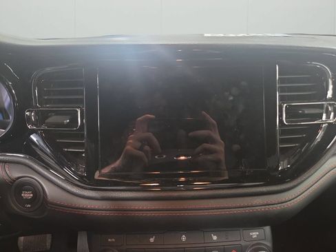 Used 2025 Dodge Durango GT AWD/4WD image 23