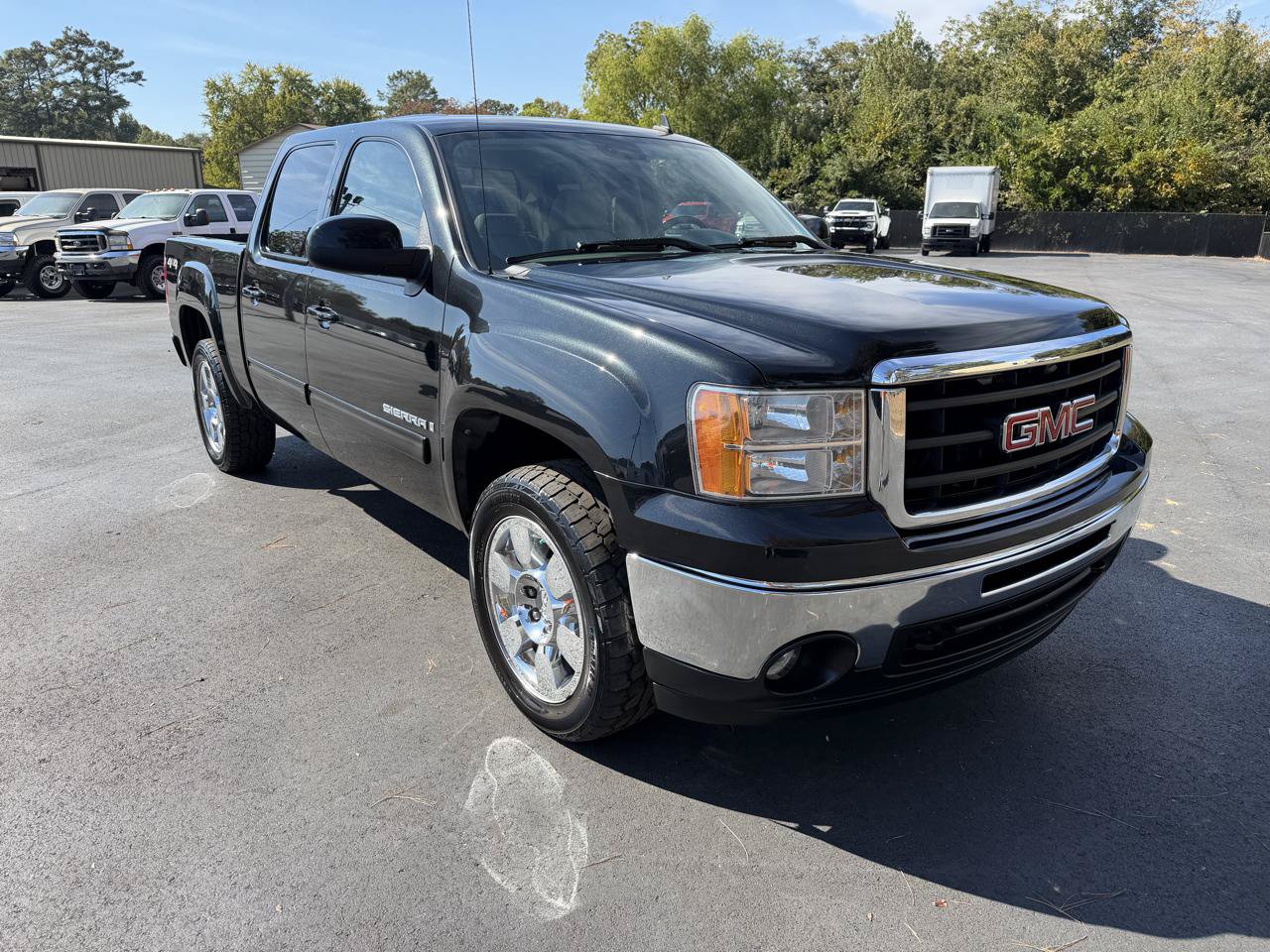 Used 2009 GMC Sierra 1500 SLT w/ Skid Plate Package AWD/4WD image 5