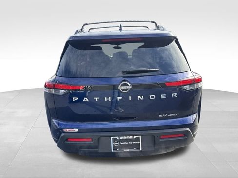 Used 2022 Nissan Pathfinder SV image 5