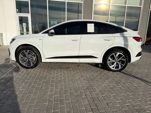 Used 2024 Audi Q4 e-tron Prestige w/ Black Optic Plus Package image 3