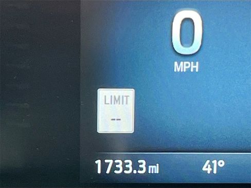 Used 2025 Ford Maverick Lobo image 12