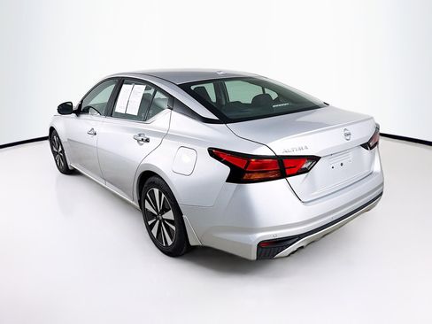 Used 2020 Nissan Altima 2.5 SL FWD image 31