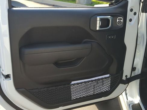 New 2026 Jeep Wrangler Unlimited Sport image 13