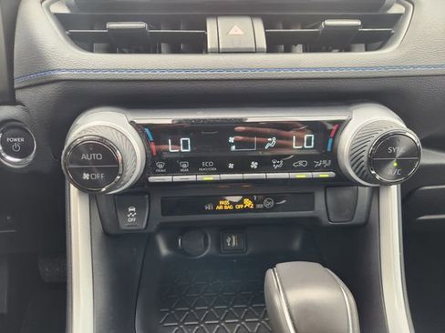 Certified 2024 Toyota RAV4 SE AWD/4WD image 18