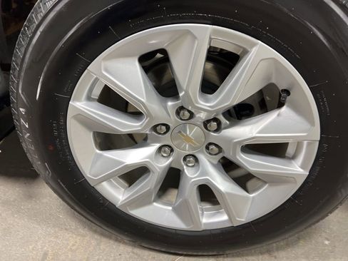 Used 2024 Chevrolet Silverado 1500 Custom image 39